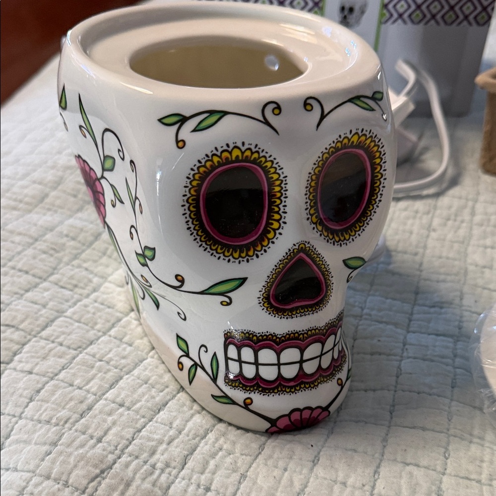 Scentsy Calavera Skull Warmer with Purple and Green Accents
